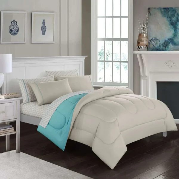 Comforter Set (Off White & Sky Blue)